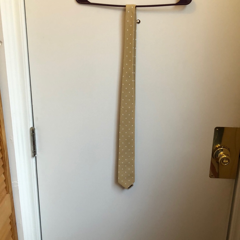 Neck tie